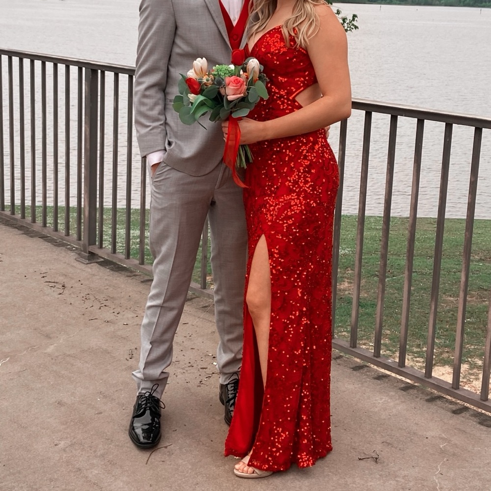Red Prom dress